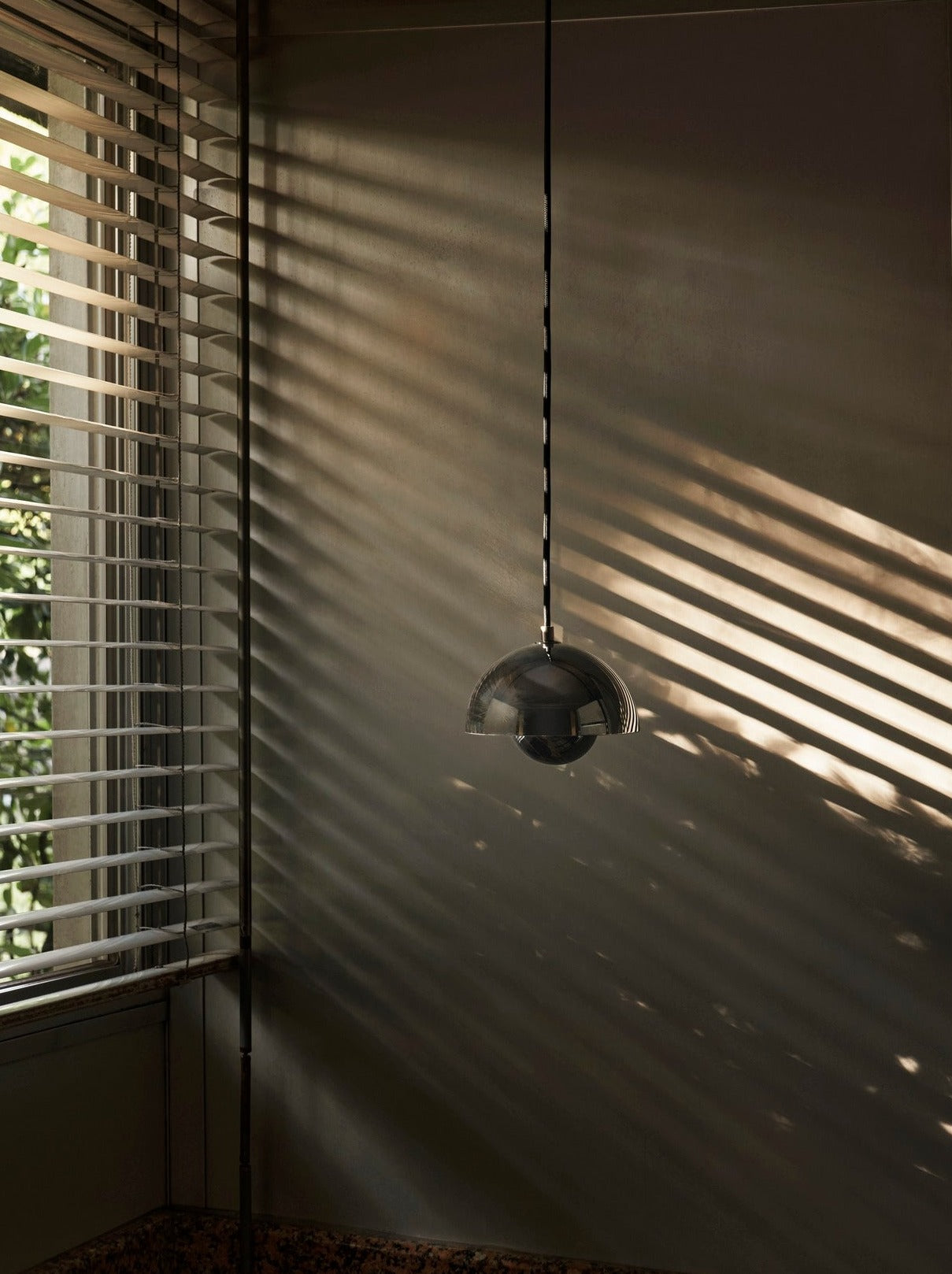 Flowerpot <sup style="font-size:12px;"> VP10 </sup>