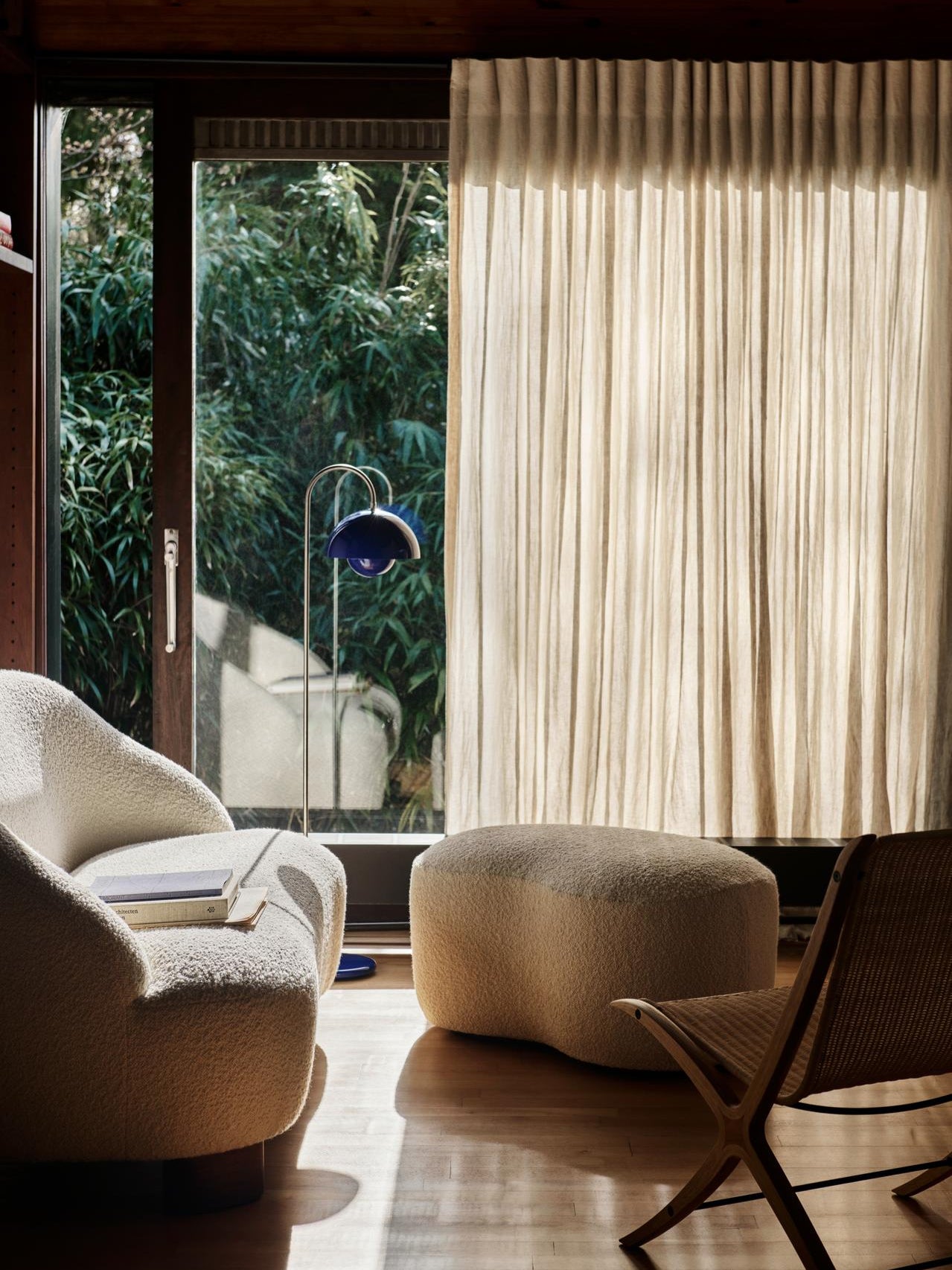 Flowerpot <sup style="font-size:12px;"> VP12 </sup>