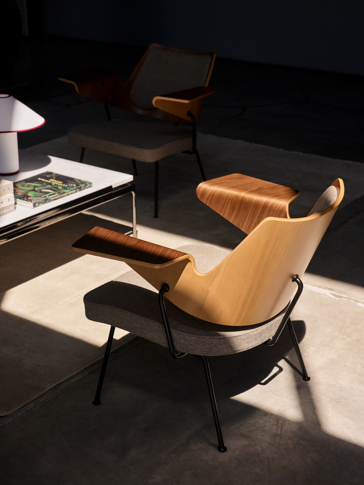 RFH Lounge Chair <sup style="font-size:12px;"> RD8 </sup>